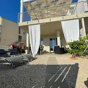  Apartment House